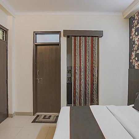 Capital O 84115 Hotel Sun Villa Nuova Delhi Esterno foto