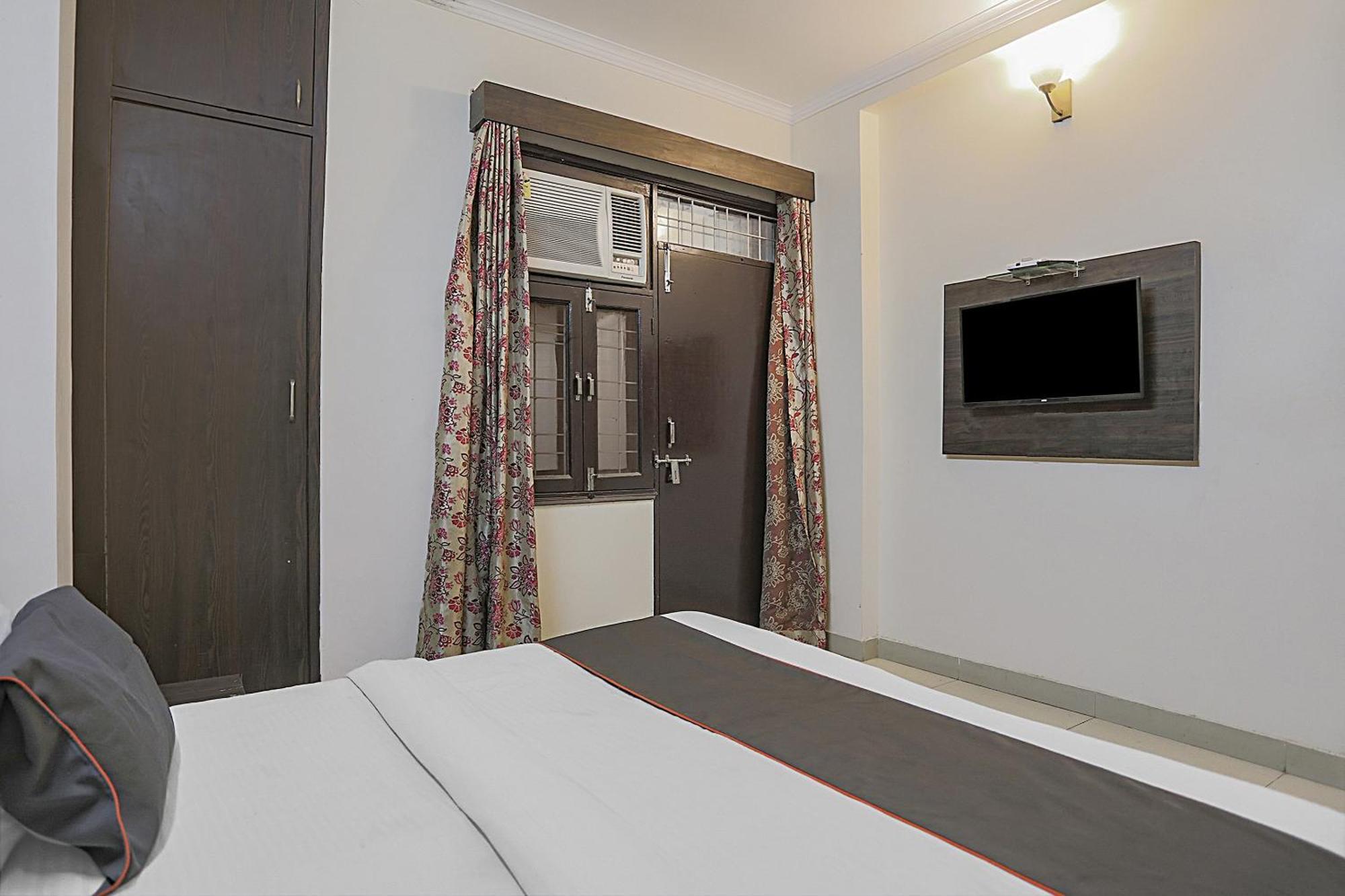 Capital O 84115 Hotel Sun Villa Nuova Delhi Esterno foto