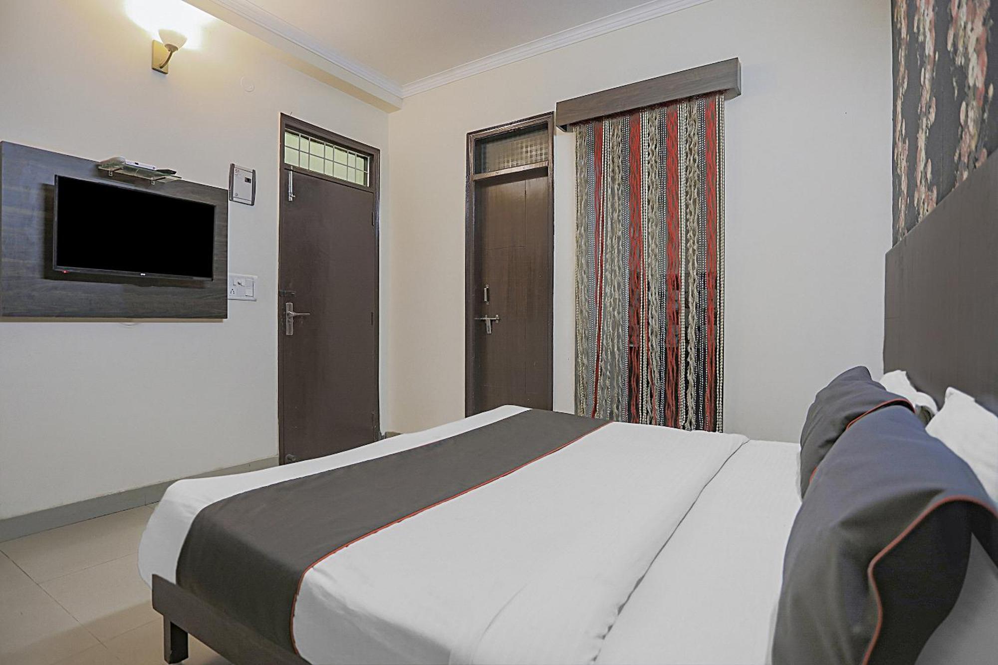 Capital O 84115 Hotel Sun Villa Nuova Delhi Esterno foto