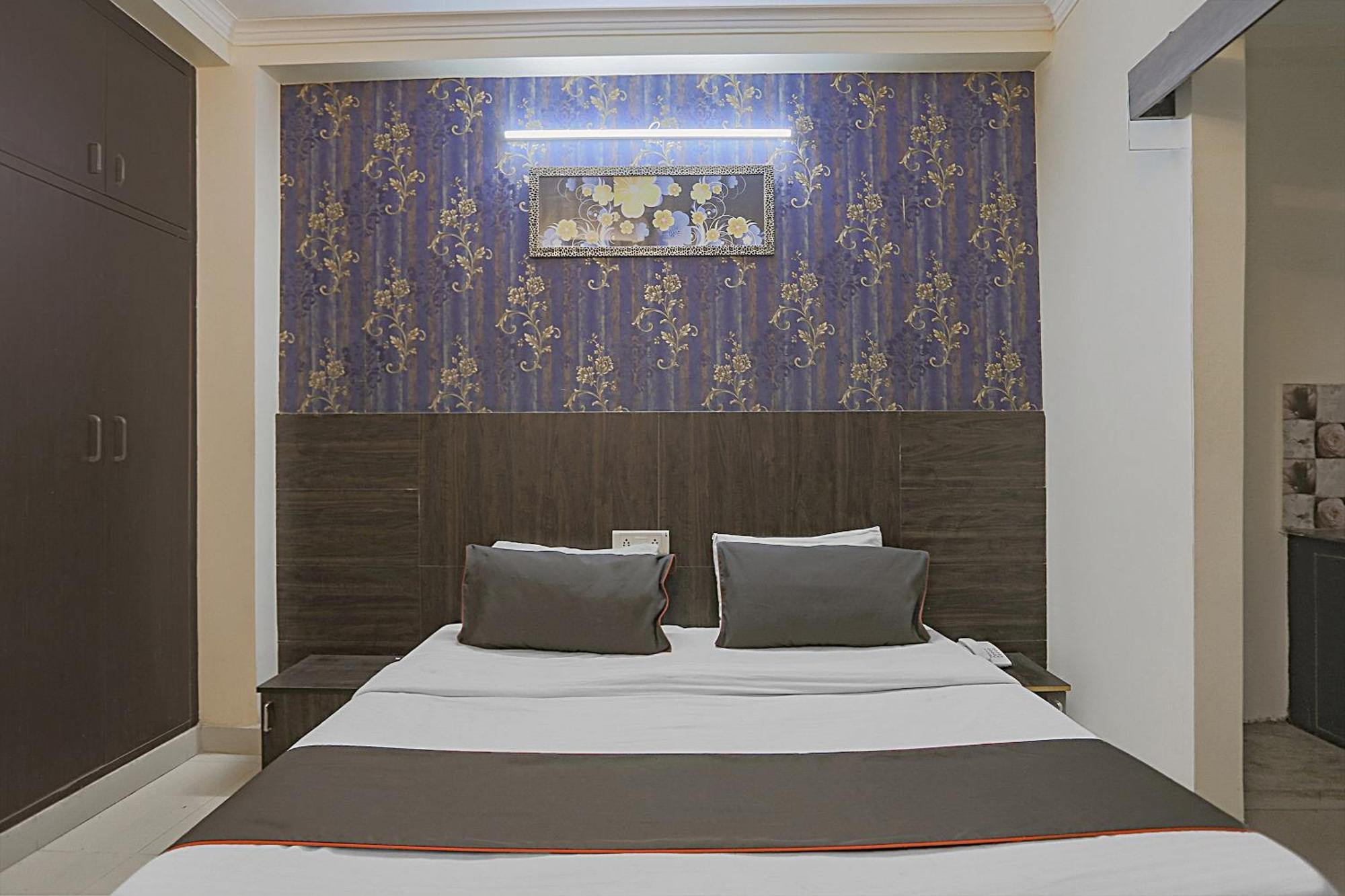 Capital O 84115 Hotel Sun Villa Nuova Delhi Esterno foto